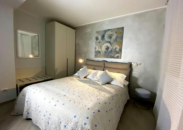 아파트 Blue House