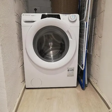 Blue House شقة فارينا