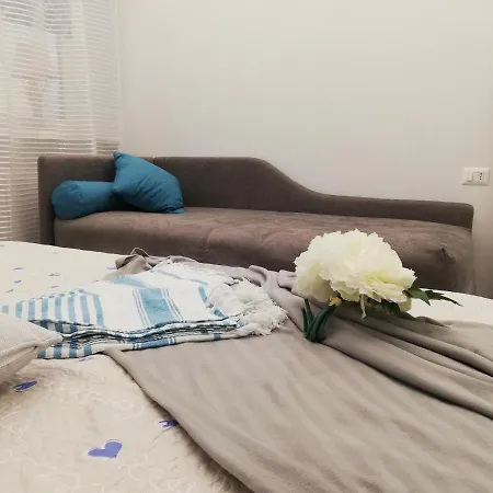 Blue House فارينا