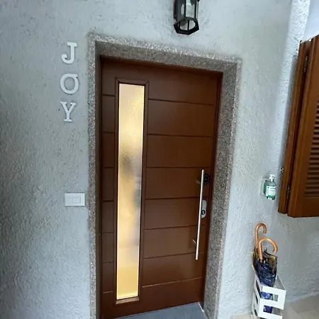 Blue House Apartment